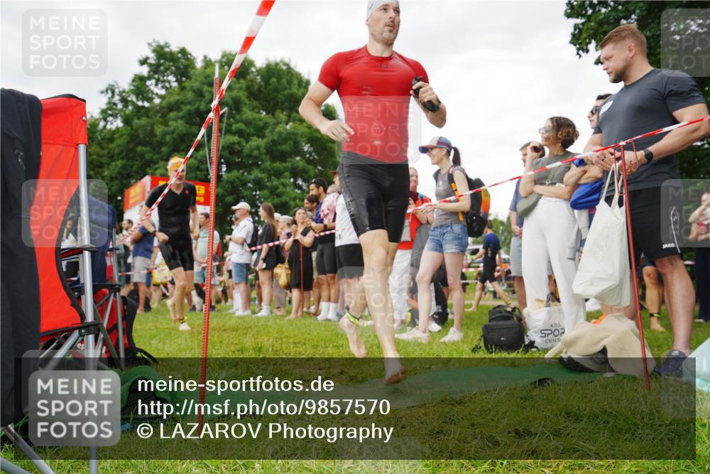 21.06.2026 - 29. Vierlanden-Triathlon LAZAROV Photography http://msf.ph/oto/9857570 21.06.2026 10:08:18 Schwimmen 392, 393, 399, 452, 459, 473, 478 meine-sportfotos.de