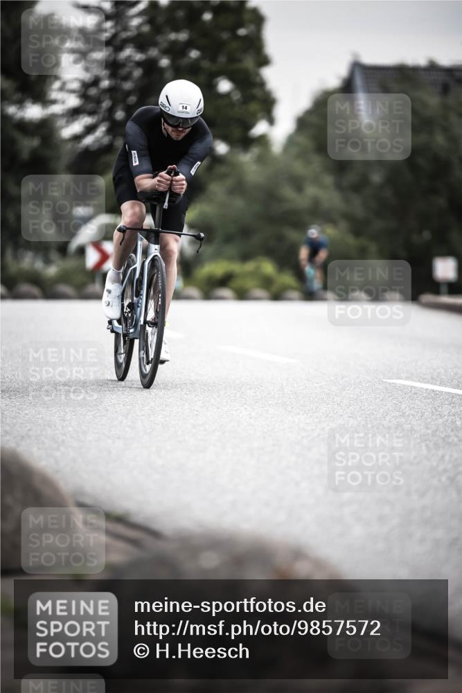 21.06.2026 - 29. Vierlanden-Triathlon H.Heesch http://msf.ph/oto/9857572 21.06.2026 10:29:43 Radfahren 14, 518, 557, 571, 605 meine-sportfotos.de