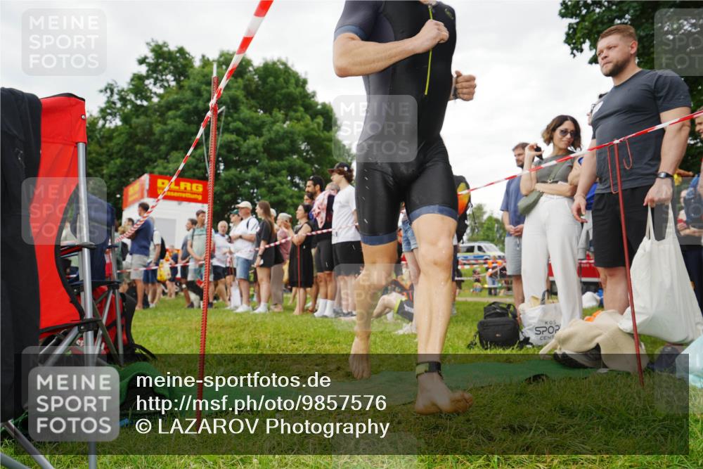 21.06.2026 - 29. Vierlanden-Triathlon LAZAROV Photography http://msf.ph/oto/9857576 21.06.2026 10:08:21 Schwimmen 392, 399, 452, 459, 473, 478 meine-sportfotos.de