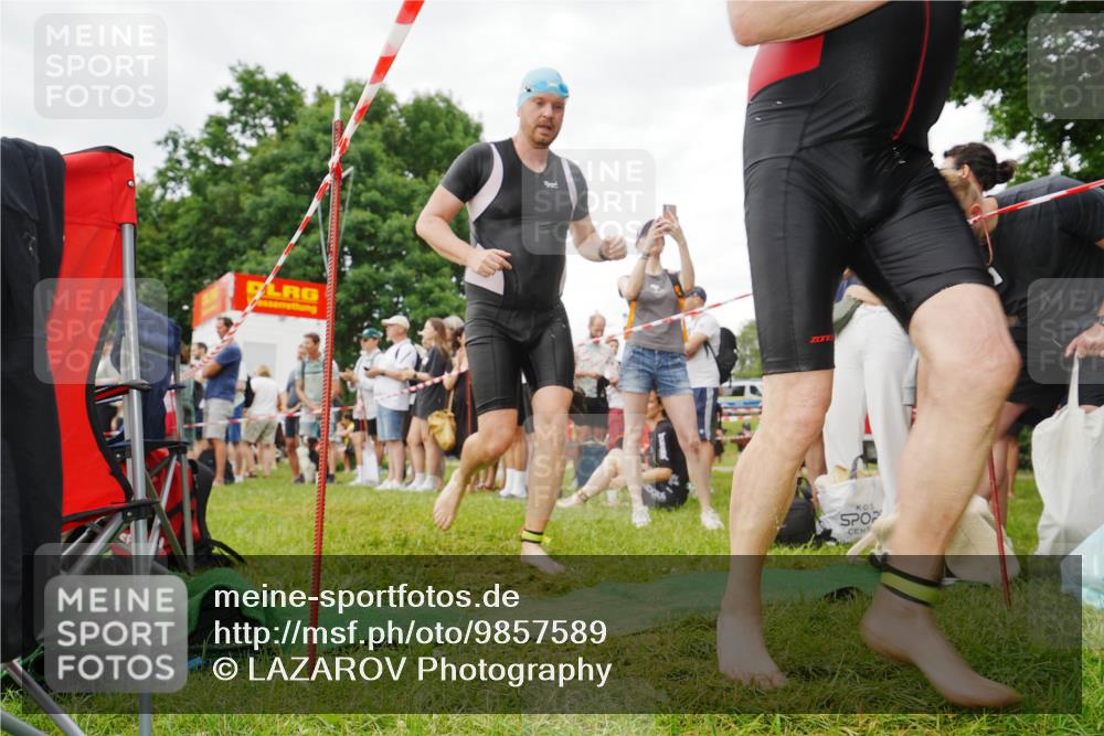 21.06.2026 - 29. Vierlanden-Triathlon LAZAROV Photography http://msf.ph/oto/9857589 21.06.2026 10:08:29 Schwimmen 392, 419, 446, 476, 477 meine-sportfotos.de