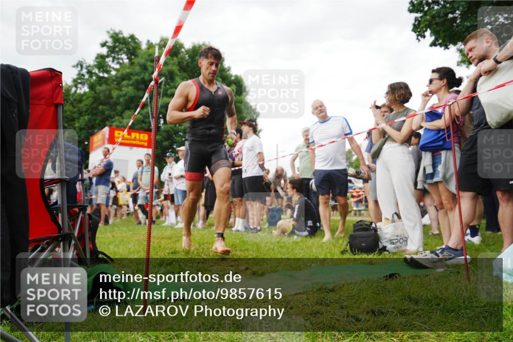 21.06.2026 - 29. Vierlanden-Triathlon LAZAROV Photography http://msf.ph/oto/9857615 21.06.2026 10:08:40 Schwimmen 403, 418, 422, 432, 476, 1356 meine-sportfotos.de