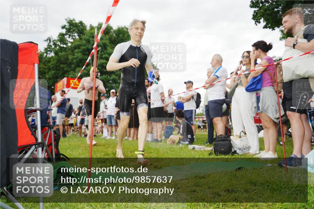 21.06.2026 - 29. Vierlanden-Triathlon LAZAROV Photography http://msf.ph/oto/9857637 21.06.2026 10:09:25 Schwimmen 406, 435, 439, 470 meine-sportfotos.de