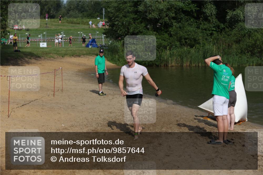 21.06.2026 - 29. Vierlanden-Triathlon Andreas Tolksdorf http://msf.ph/oto/9857644 21.06.2026 09:01:00 Schwimmen 74, 140 meine-sportfotos.de