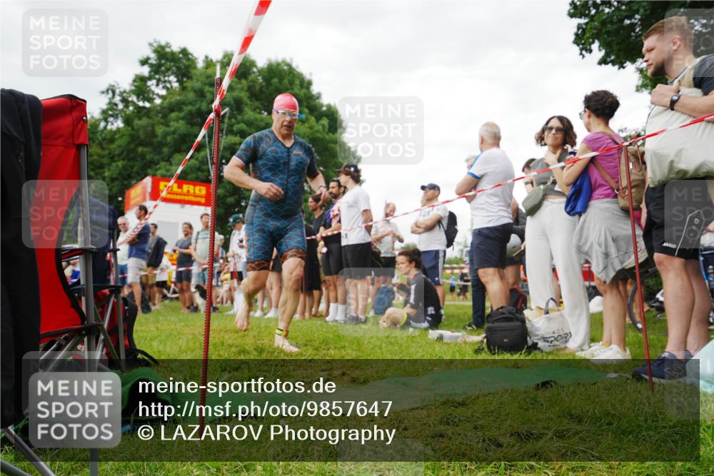 21.06.2026 - 29. Vierlanden-Triathlon LAZAROV Photography http://msf.ph/oto/9857647 21.06.2026 10:09:29 Schwimmen 406, 435, 439, 470 meine-sportfotos.de