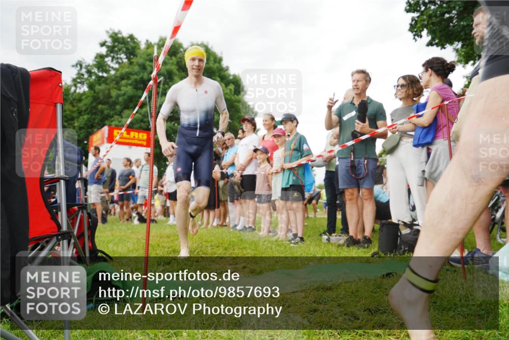 21.06.2026 - 29. Vierlanden-Triathlon LAZAROV Photography http://msf.ph/oto/9857693 21.06.2026 10:12:43 Schwimmen 401, 423 meine-sportfotos.de
