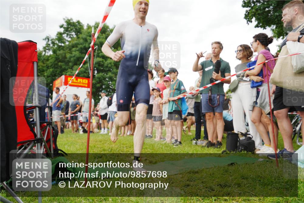 21.06.2026 - 29. Vierlanden-Triathlon LAZAROV Photography http://msf.ph/oto/9857698 21.06.2026 10:12:43 Schwimmen 401, 423 meine-sportfotos.de