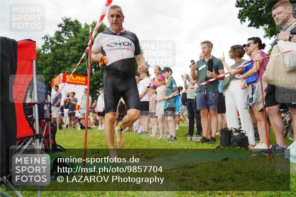 21.06.2026 - 29. Vierlanden-Triathlon LAZAROV Photography http://msf.ph/oto/9857704 21.06.2026 10:12:59 Schwimmen 396 meine-sportfotos.de