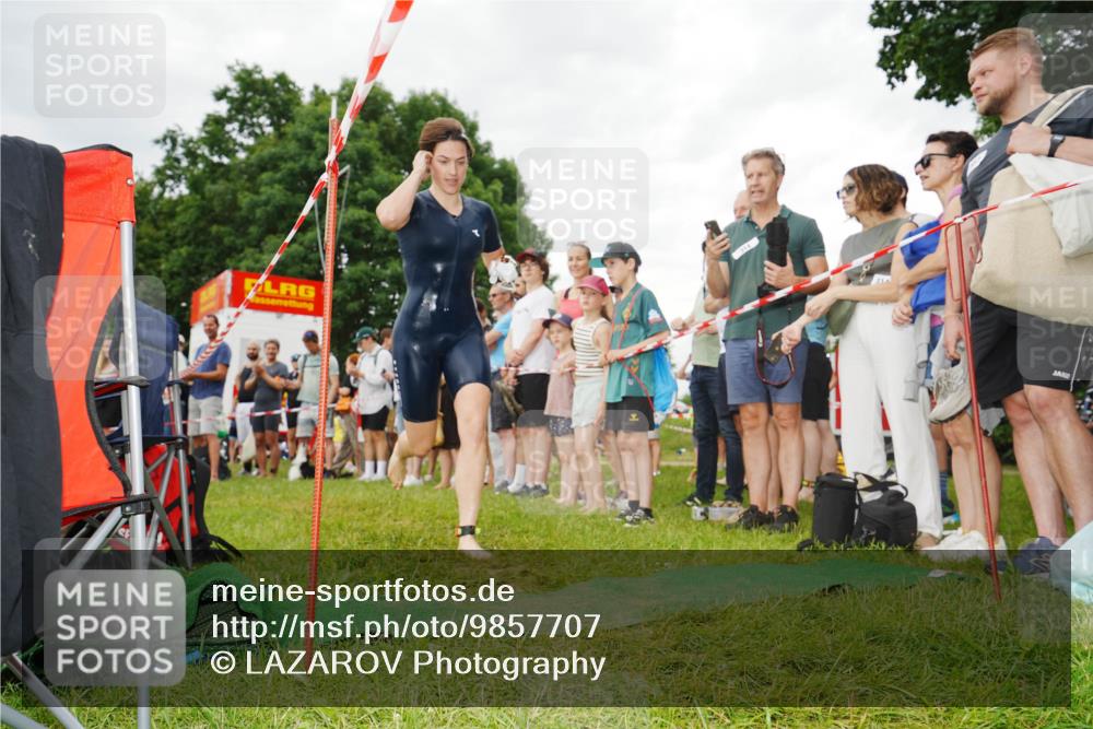 21.06.2026 - 29. Vierlanden-Triathlon LAZAROV Photography http://msf.ph/oto/9857707 21.06.2026 10:13:04 Schwimmen 396, 542 meine-sportfotos.de