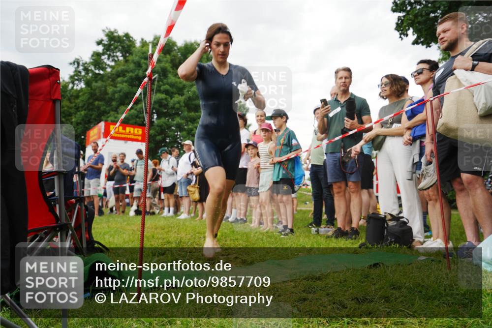 21.06.2026 - 29. Vierlanden-Triathlon LAZAROV Photography http://msf.ph/oto/9857709 21.06.2026 10:13:05 Schwimmen 396, 542 meine-sportfotos.de