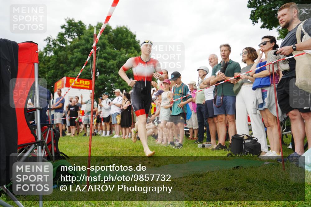 21.06.2026 - 29. Vierlanden-Triathlon LAZAROV Photography http://msf.ph/oto/9857732 21.06.2026 10:14:15 Schwimmen 609 meine-sportfotos.de