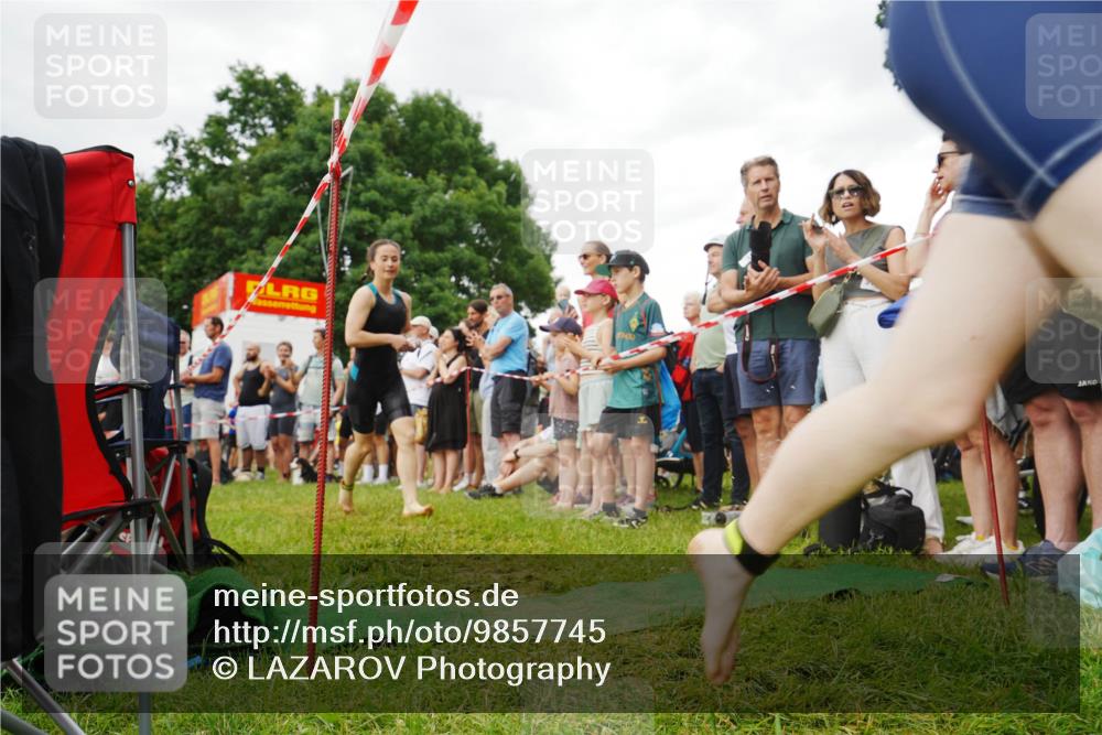 21.06.2026 - 29. Vierlanden-Triathlon LAZAROV Photography http://msf.ph/oto/9857745 21.06.2026 10:15:05 Schwimmen 509, 545 meine-sportfotos.de