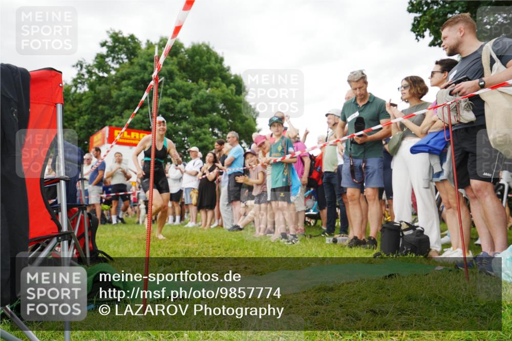 21.06.2026 - 29. Vierlanden-Triathlon LAZAROV Photography http://msf.ph/oto/9857774 21.06.2026 10:15:30 Schwimmen 496, 564, 584, 614, 621 meine-sportfotos.de