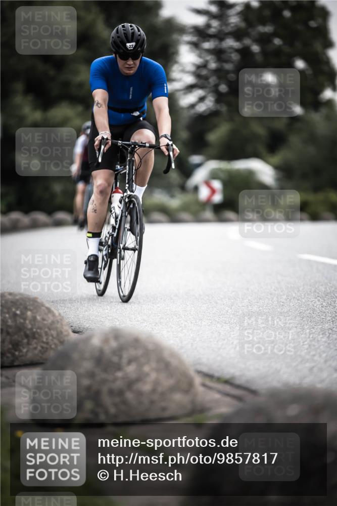 21.06.2026 - 29. Vierlanden-Triathlon H.Heesch http://msf.ph/oto/9857817 21.06.2026 10:29:55 Radfahren 2, 22, 56, 72, 113, 492, 502, 548 meine-sportfotos.de
