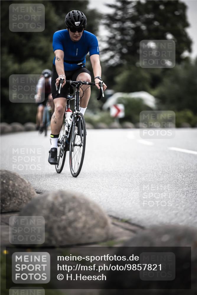 21.06.2026 - 29. Vierlanden-Triathlon H.Heesch http://msf.ph/oto/9857821 21.06.2026 10:29:55 Radfahren 2, 22, 56, 72, 113, 492, 502, 548 meine-sportfotos.de