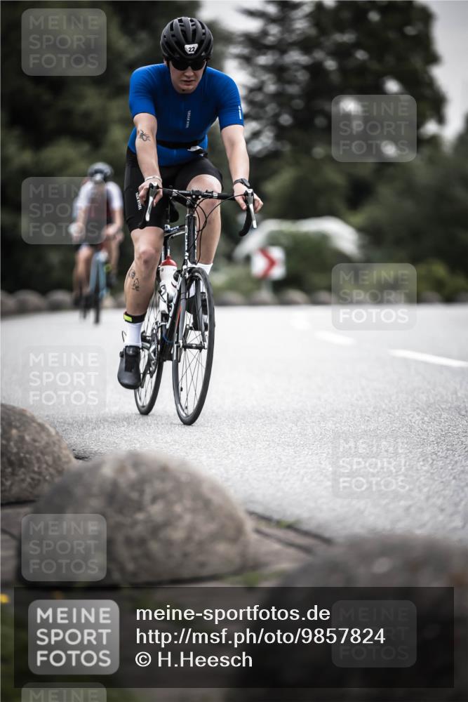 21.06.2026 - 29. Vierlanden-Triathlon H.Heesch http://msf.ph/oto/9857824 21.06.2026 10:29:55 Radfahren 2, 22, 56, 72, 113, 492, 502, 548 meine-sportfotos.de