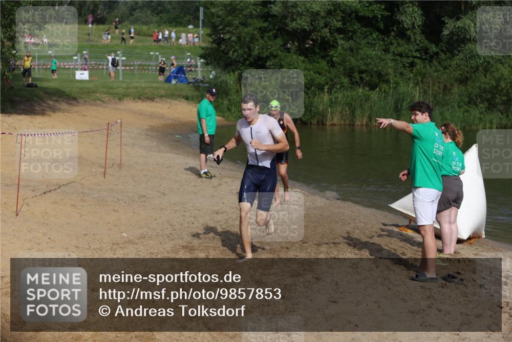 21.06.2026 - 29. Vierlanden-Triathlon Andreas Tolksdorf http://msf.ph/oto/9857853 21.06.2026 09:01:56 Schwimmen 20 meine-sportfotos.de