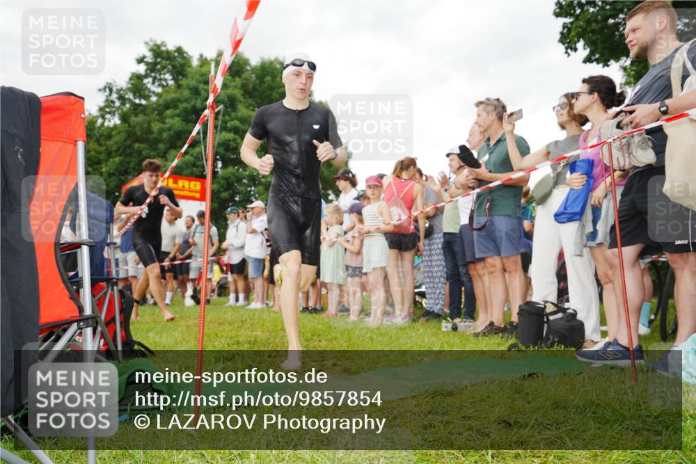 21.06.2026 - 29. Vierlanden-Triathlon LAZAROV Photography http://msf.ph/oto/9857854 21.06.2026 10:16:55 Schwimmen 328, 388, 506, 538, 604, 613, 622 meine-sportfotos.de
