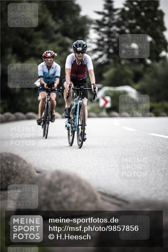 21.06.2026 - 29. Vierlanden-Triathlon H.Heesch http://msf.ph/oto/9857856 21.06.2026 10:29:57 Radfahren 2, 22, 56, 72, 304, 492, 502, 548 meine-sportfotos.de