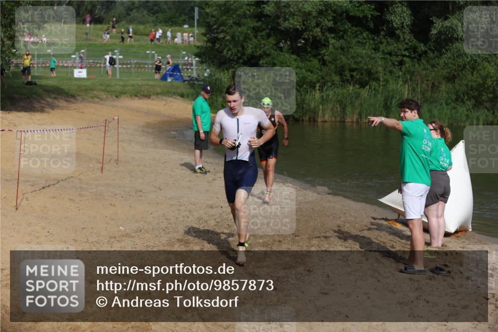 21.06.2026 - 29. Vierlanden-Triathlon Andreas Tolksdorf http://msf.ph/oto/9857873 21.06.2026 09:01:56 Schwimmen 20 meine-sportfotos.de