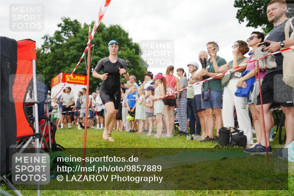 21.06.2026 - 29. Vierlanden-Triathlon LAZAROV Photography http://msf.ph/oto/9857889 21.06.2026 10:17:13 Schwimmen 480, 515, 625 meine-sportfotos.de