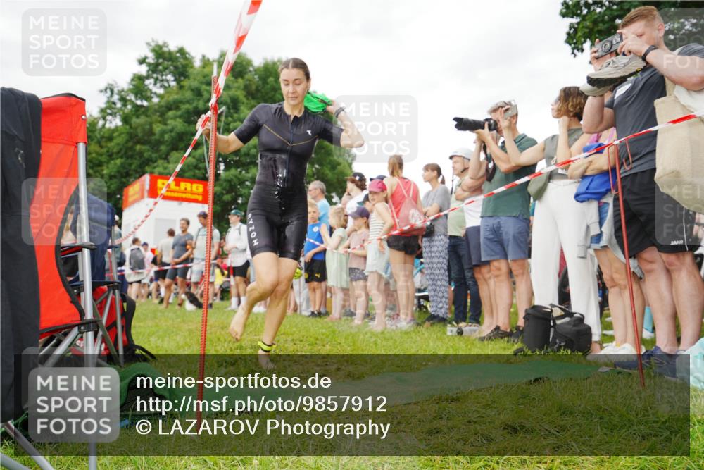 21.06.2026 - 29. Vierlanden-Triathlon LAZAROV Photography http://msf.ph/oto/9857912 21.06.2026 10:17:23 Schwimmen 386, 488, 521, 530, 533, 574, 591, 602, 625 meine-sportfotos.de