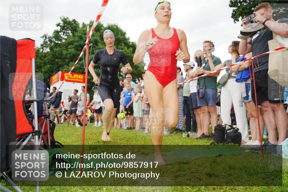 21.06.2026 - 29. Vierlanden-Triathlon LAZAROV Photography http://msf.ph/oto/9857917 21.06.2026 10:17:26 Schwimmen 386, 488, 521, 530, 533, 574, 585, 591, 602 meine-sportfotos.de