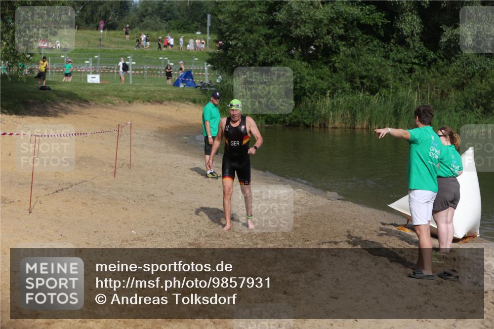 21.06.2026 - 29. Vierlanden-Triathlon Andreas Tolksdorf http://msf.ph/oto/9857931 21.06.2026 09:01:59 Schwimmen 20, 217 meine-sportfotos.de