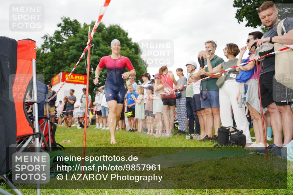 21.06.2026 - 29. Vierlanden-Triathlon LAZAROV Photography http://msf.ph/oto/9857961 21.06.2026 10:17:46 Schwimmen 353, 508, 575 meine-sportfotos.de