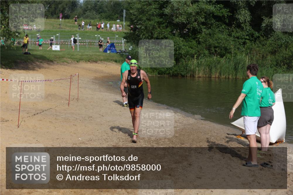 21.06.2026 - 29. Vierlanden-Triathlon Andreas Tolksdorf http://msf.ph/oto/9858000 21.06.2026 09:02:00 Schwimmen 217 meine-sportfotos.de