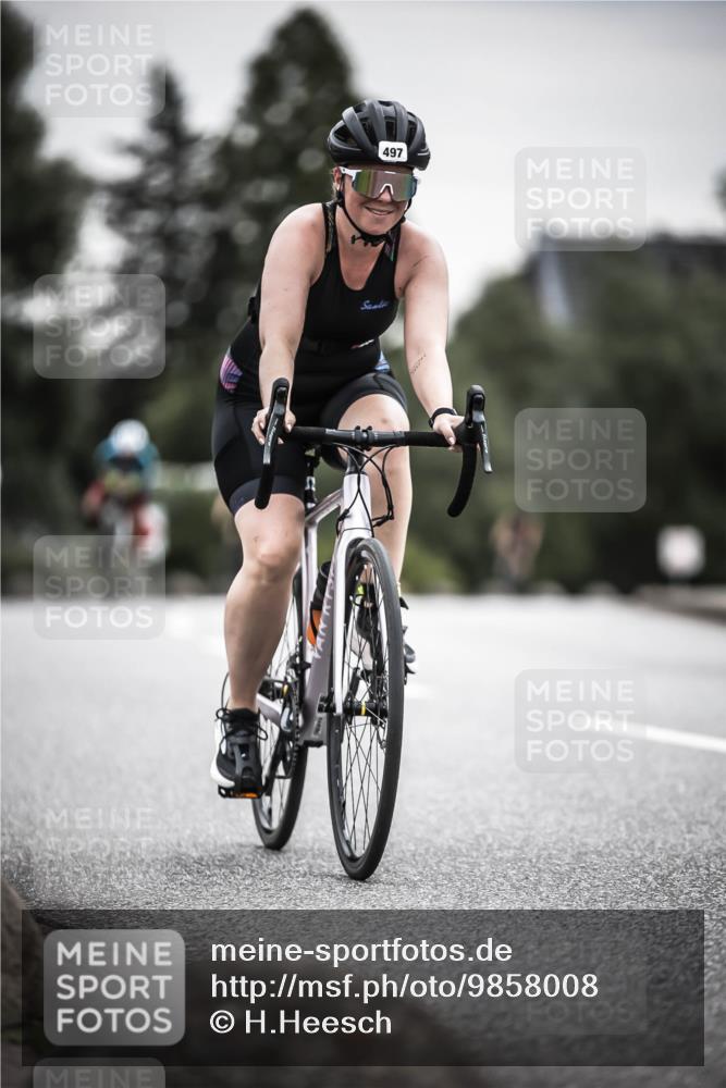 21.06.2026 - 29. Vierlanden-Triathlon H.Heesch http://msf.ph/oto/9858008 21.06.2026 10:30:08 Radfahren 274, 284, 300, 304, 497, 546, 572 meine-sportfotos.de