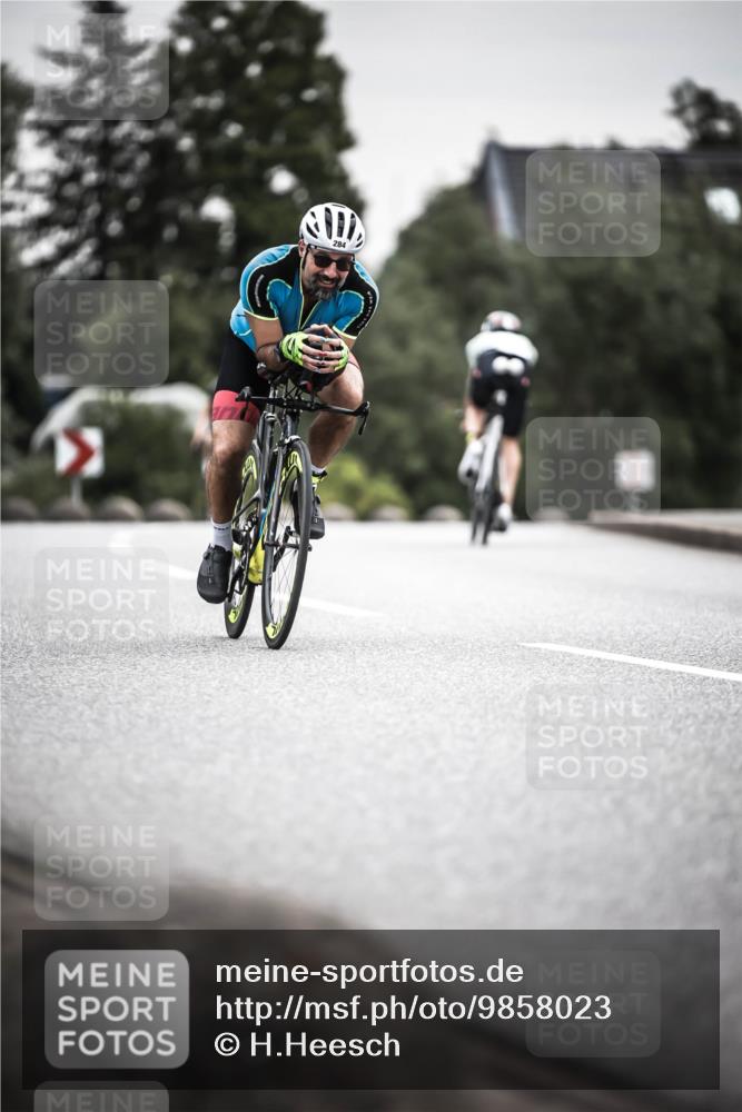 21.06.2026 - 29. Vierlanden-Triathlon H.Heesch http://msf.ph/oto/9858023 21.06.2026 10:30:11 Radfahren 274, 284, 300, 497, 539, 546, 568 meine-sportfotos.de