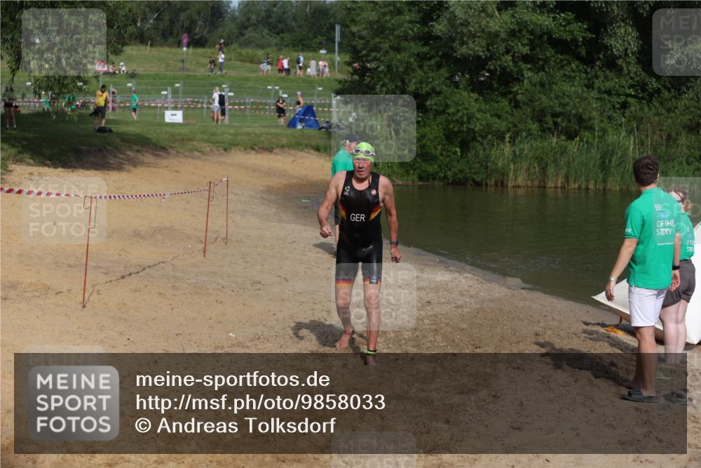 21.06.2026 - 29. Vierlanden-Triathlon Andreas Tolksdorf http://msf.ph/oto/9858033 21.06.2026 09:02:01 Schwimmen 217 meine-sportfotos.de
