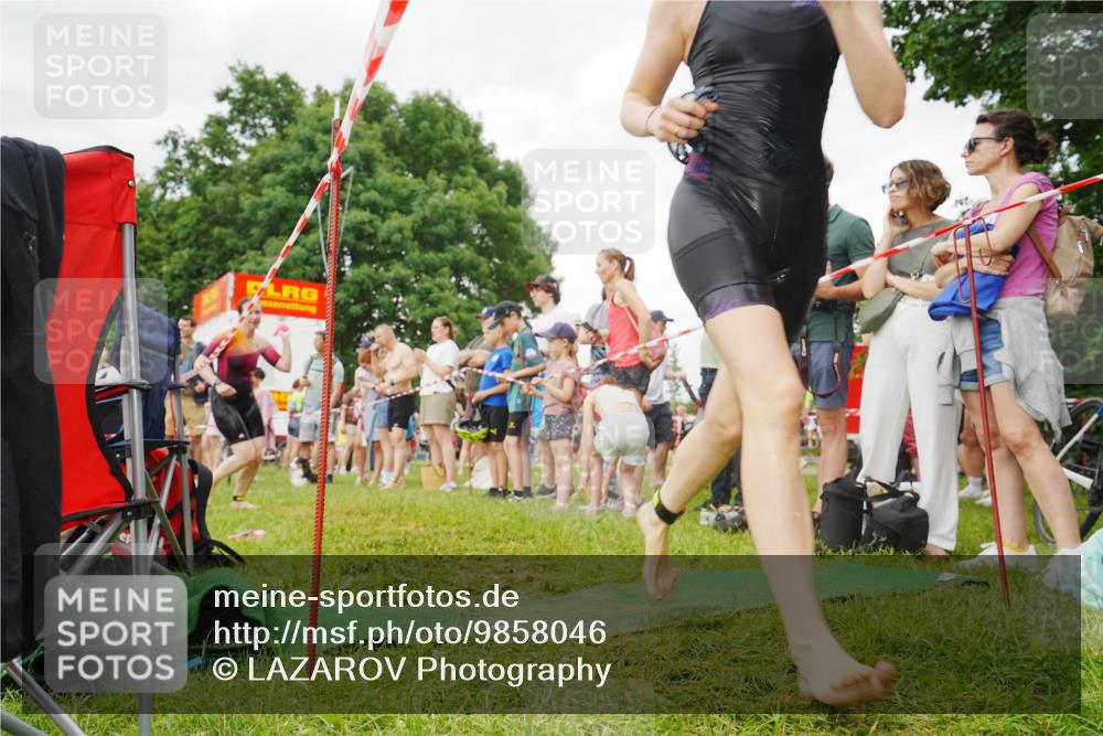 21.06.2026 - 29. Vierlanden-Triathlon LAZAROV Photography http://msf.ph/oto/9858046 21.06.2026 10:18:33 Schwimmen 499, 571, 592, 606, 618 meine-sportfotos.de