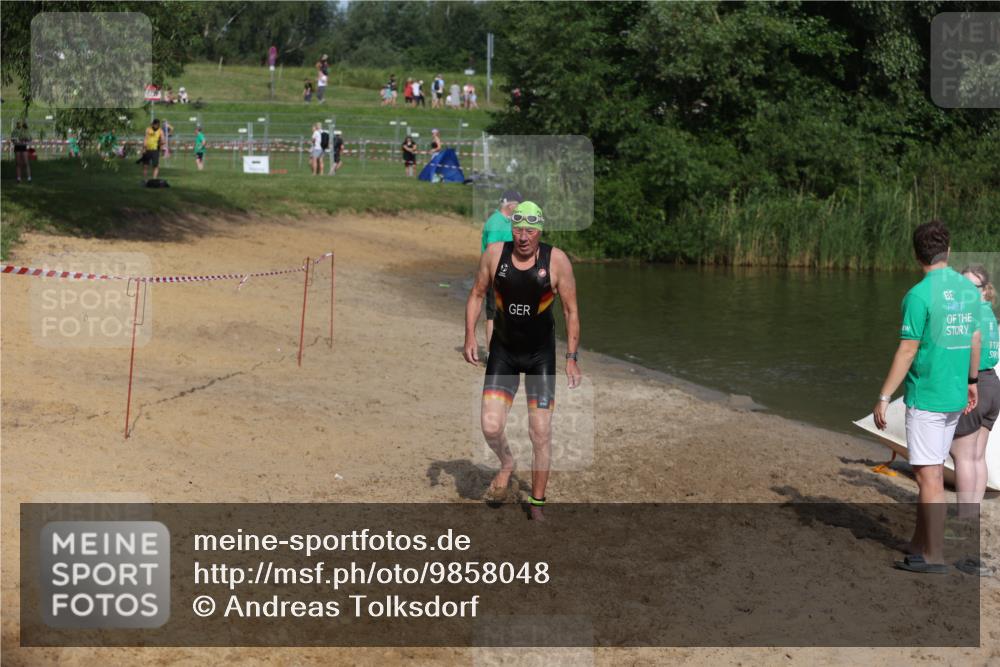 21.06.2026 - 29. Vierlanden-Triathlon Andreas Tolksdorf http://msf.ph/oto/9858048 21.06.2026 09:02:01 Schwimmen 217 meine-sportfotos.de