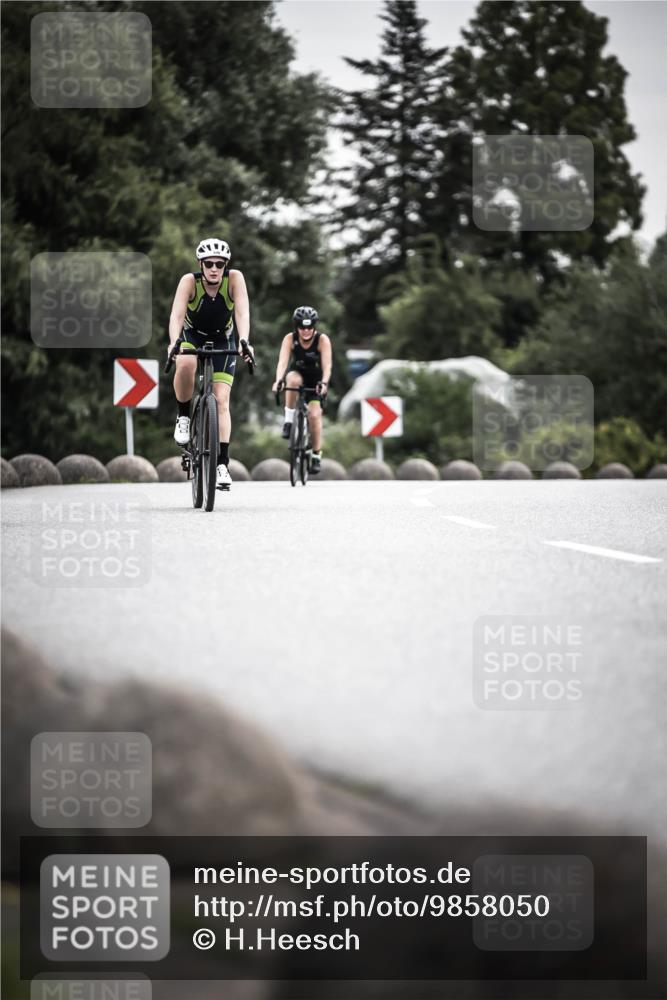 21.06.2026 - 29. Vierlanden-Triathlon H.Heesch http://msf.ph/oto/9858050 21.06.2026 10:30:13 Radfahren 284, 300, 539, 546, 568 meine-sportfotos.de