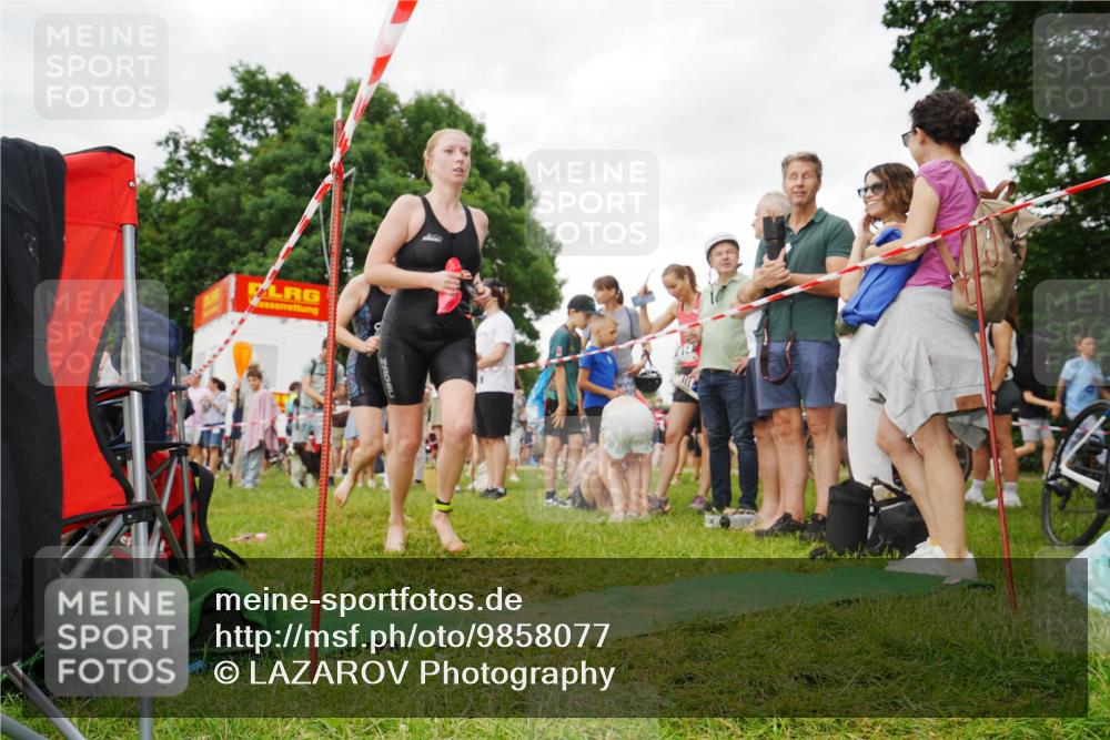 21.06.2026 - 29. Vierlanden-Triathlon LAZAROV Photography http://msf.ph/oto/9858077 21.06.2026 10:18:47 Schwimmen 368, 391, 490, 510, 511, 513, 516, 539, 558, 582, 583, 590, 605, 608 meine-sportfotos.de