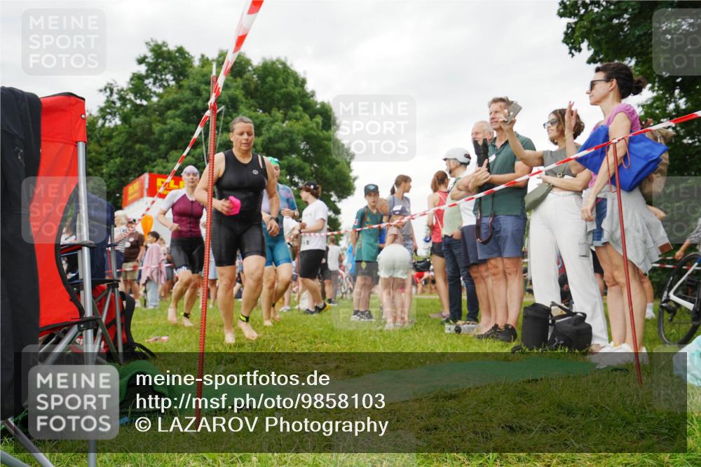 21.06.2026 - 29. Vierlanden-Triathlon LAZAROV Photography http://msf.ph/oto/9858103 21.06.2026 10:19:00 Schwimmen 355, 482, 492, 524, 551, 556, 601 meine-sportfotos.de