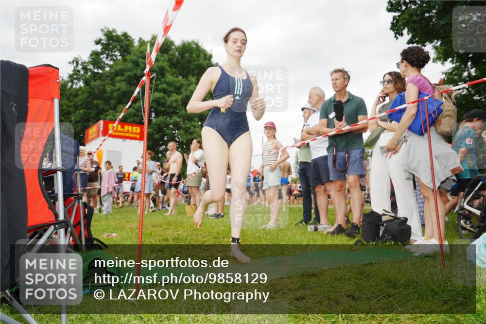 21.06.2026 - 29. Vierlanden-Triathlon LAZAROV Photography http://msf.ph/oto/9858129 21.06.2026 10:19:15 Schwimmen 497, 512, 519, 535, 561, 595, 615 meine-sportfotos.de