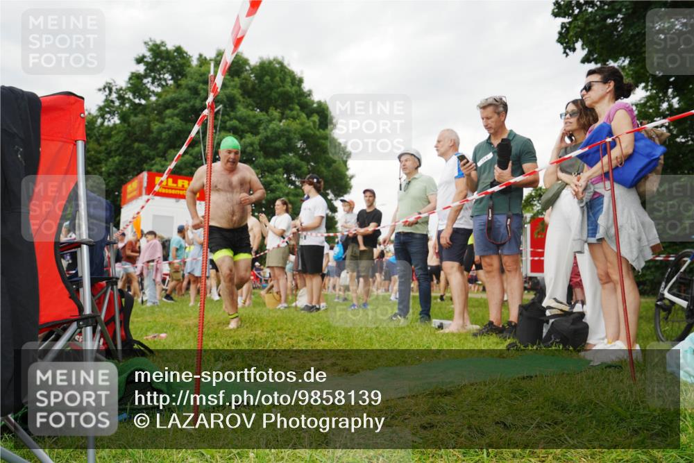 21.06.2026 - 29. Vierlanden-Triathlon LAZAROV Photography http://msf.ph/oto/9858139 21.06.2026 10:19:26 Schwimmen 519, 535, 546, 624 meine-sportfotos.de