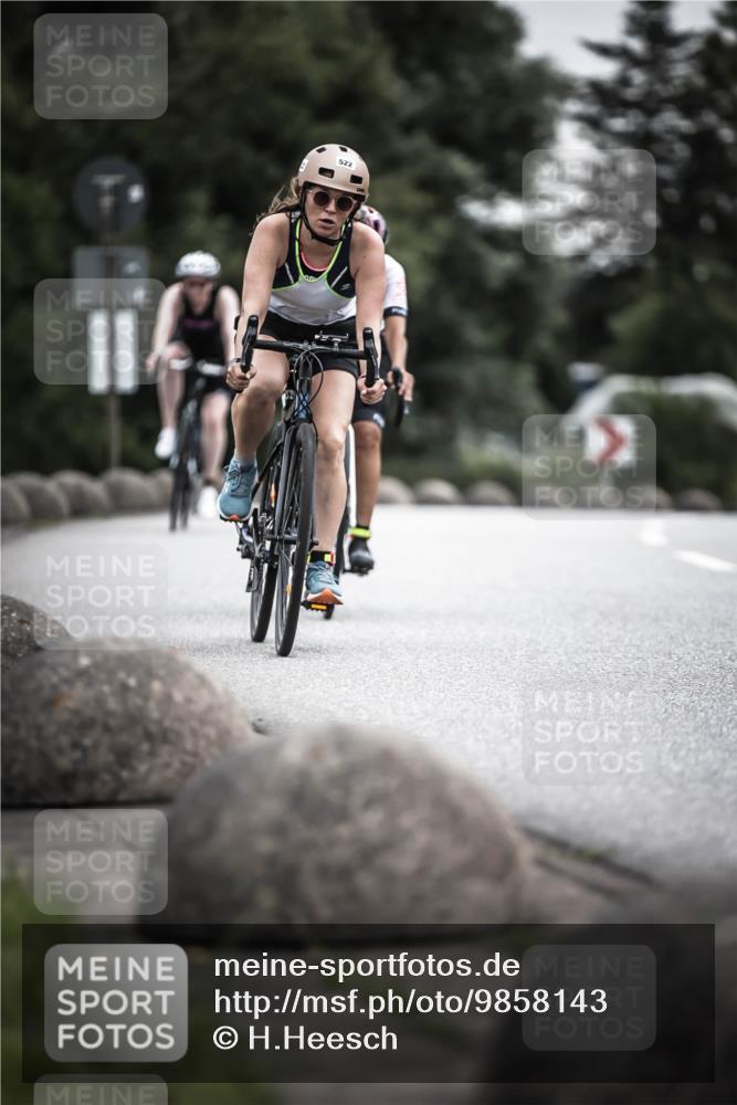 21.06.2026 - 29. Vierlanden-Triathlon H.Heesch http://msf.ph/oto/9858143 21.06.2026 10:30:21 Radfahren 355, 522, 527, 539, 568, 570 meine-sportfotos.de