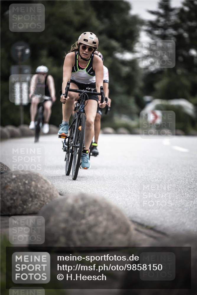 21.06.2026 - 29. Vierlanden-Triathlon H.Heesch http://msf.ph/oto/9858150 21.06.2026 10:30:21 Radfahren 355, 522, 527, 539, 568, 570 meine-sportfotos.de