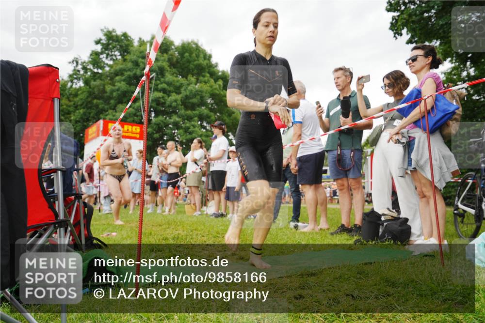 21.06.2026 - 29. Vierlanden-Triathlon LAZAROV Photography http://msf.ph/oto/9858166 21.06.2026 10:19:38 Schwimmen 502, 518, 522, 527, 534, 548, 566, 580, 594, 603 meine-sportfotos.de