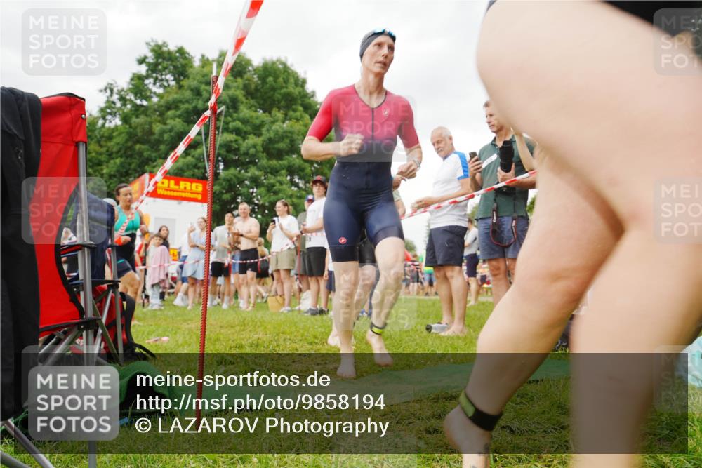 21.06.2026 - 29. Vierlanden-Triathlon LAZAROV Photography http://msf.ph/oto/9858194 21.06.2026 10:19:46 Schwimmen 498, 505, 523, 534, 566, 579, 580, 581, 594, 1357 meine-sportfotos.de