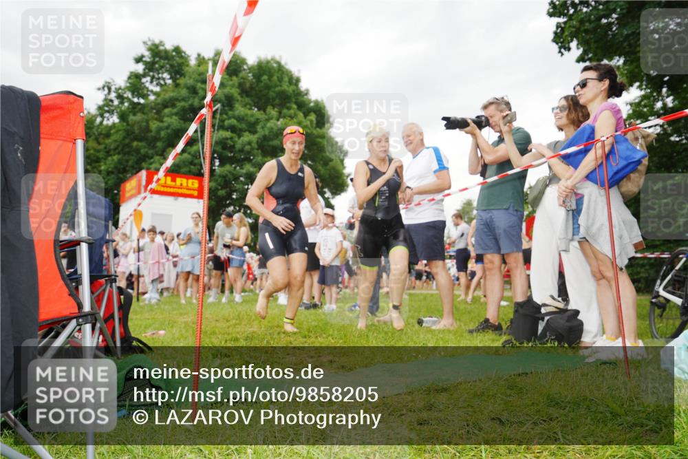 21.06.2026 - 29. Vierlanden-Triathlon LAZAROV Photography http://msf.ph/oto/9858205 21.06.2026 10:19:58 Schwimmen 568, 586 meine-sportfotos.de