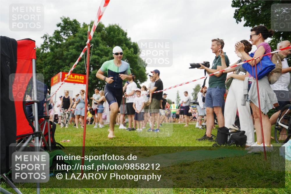 21.06.2026 - 29. Vierlanden-Triathlon LAZAROV Photography http://msf.ph/oto/9858212 21.06.2026 10:20:07 Schwimmen 304, 314, 484, 568, 586 meine-sportfotos.de