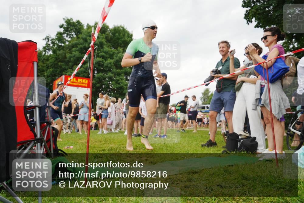 21.06.2026 - 29. Vierlanden-Triathlon LAZAROV Photography http://msf.ph/oto/9858216 21.06.2026 10:20:07 Schwimmen 304, 314, 484, 568, 586 meine-sportfotos.de