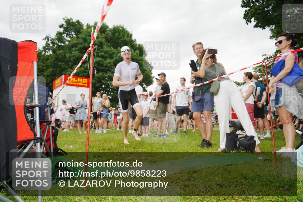 21.06.2026 - 29. Vierlanden-Triathlon LAZAROV Photography http://msf.ph/oto/9858223 21.06.2026 10:20:11 Schwimmen 304, 314, 484 meine-sportfotos.de