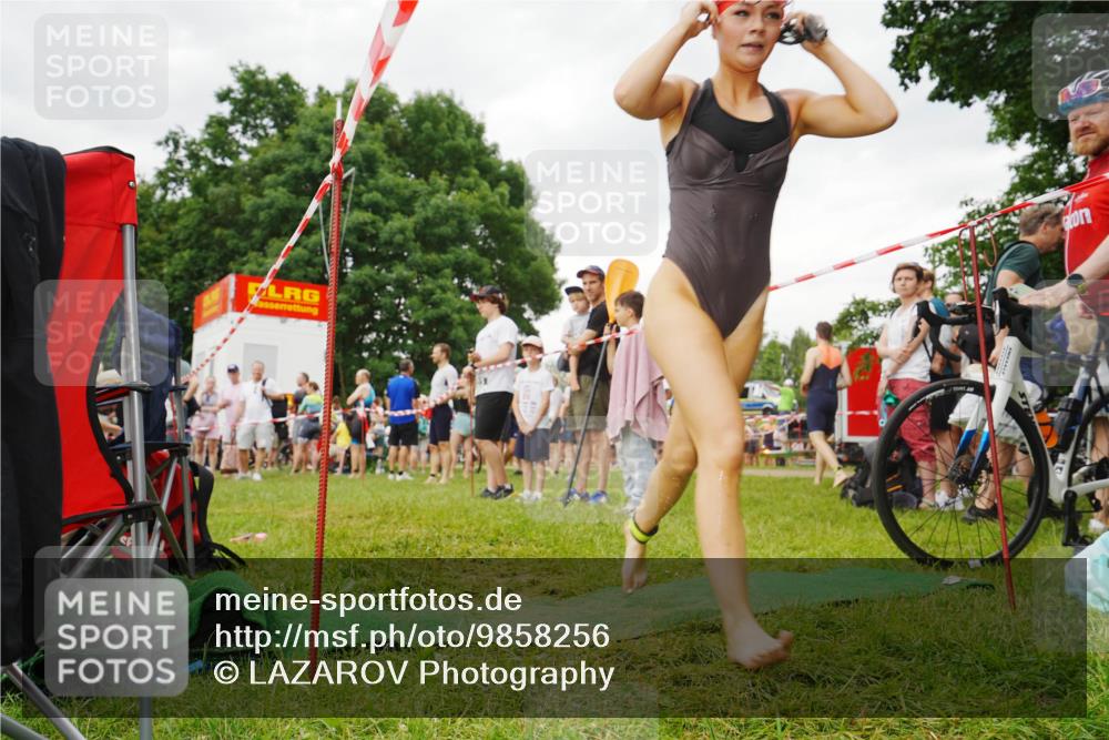21.06.2026 - 29. Vierlanden-Triathlon LAZAROV Photography http://msf.ph/oto/9858256 21.06.2026 10:20:35 Schwimmen 489, 559, 616, 619 meine-sportfotos.de