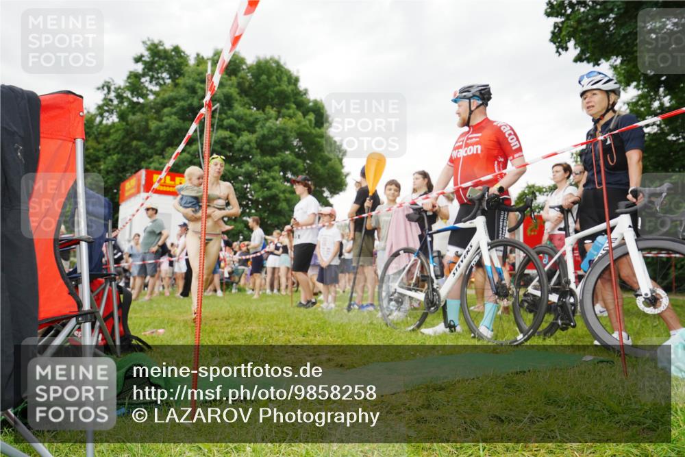 21.06.2026 - 29. Vierlanden-Triathlon LAZAROV Photography http://msf.ph/oto/9858258 21.06.2026 10:20:52 Schwimmen 612 meine-sportfotos.de
