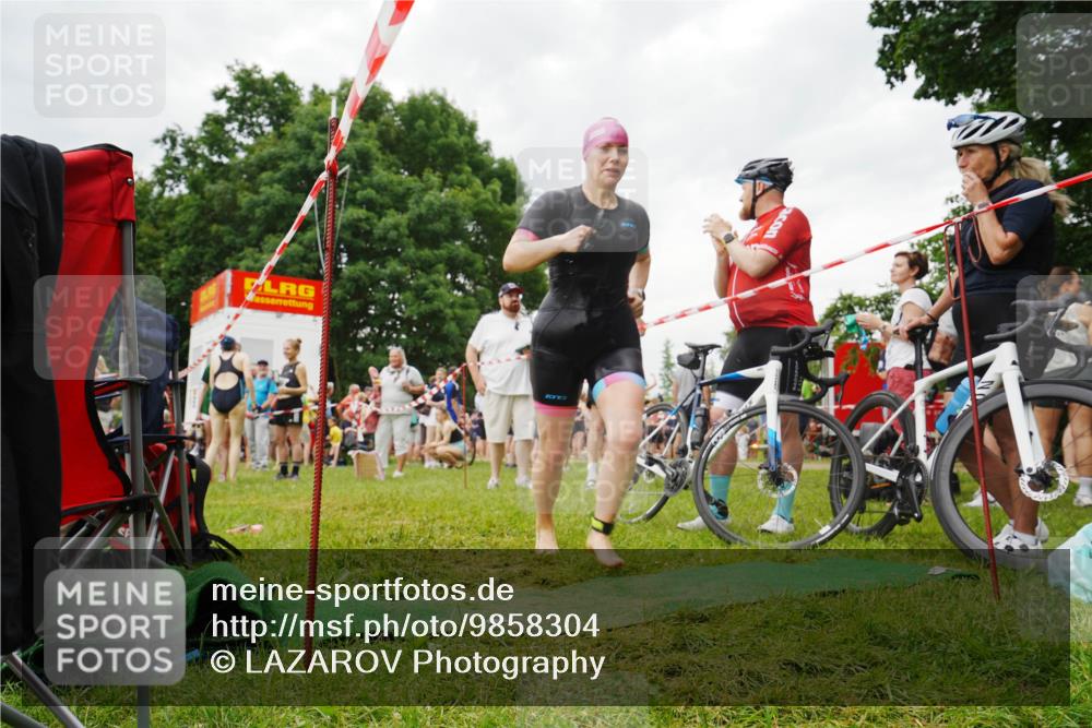 21.06.2026 - 29. Vierlanden-Triathlon LAZAROV Photography http://msf.ph/oto/9858304 21.06.2026 10:24:04 Schwimmen 560 meine-sportfotos.de